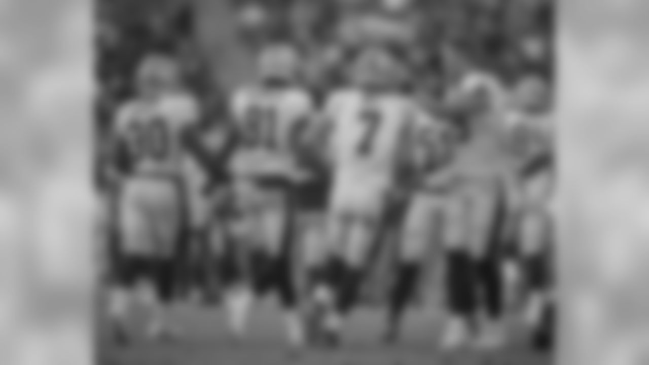 Gallery-saints-chargers-psgame3-2560x1440-2921
