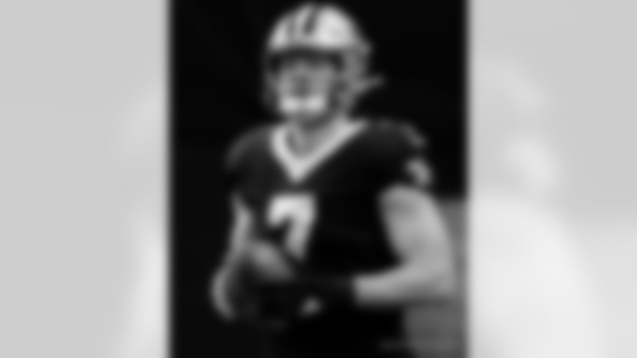 2020 REGULAR SEASON
Saints 27 - 49ers 13 (W)
All Images Copyright Michael C. Hebert