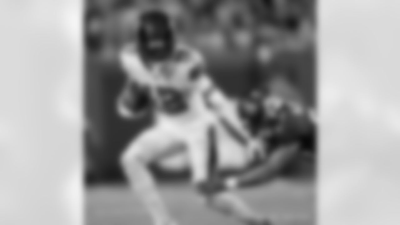 New Orleans Saints players in action during their 2022 Week 13 game against the Tampa Bay Buccaneers.