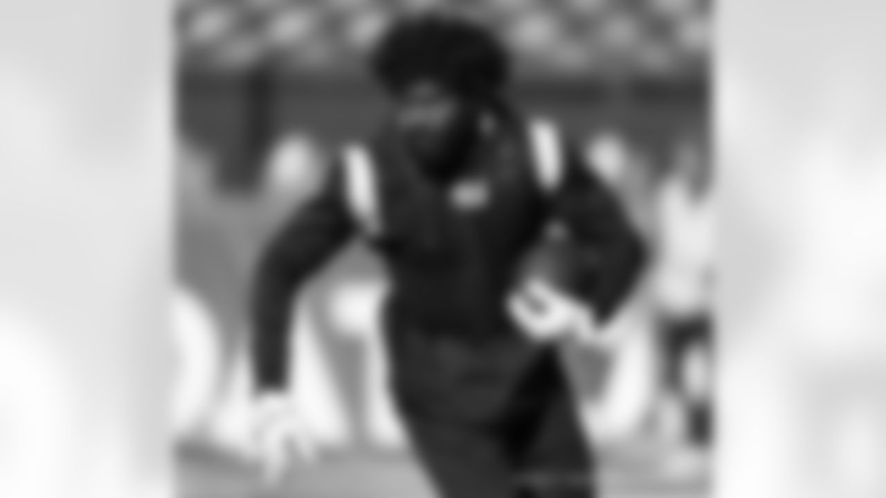 Check out the pregame warmups from the New Orleans Saints ahead of their game against the Philadelphia Eagles in Week 17 of the 2022 NFL season.