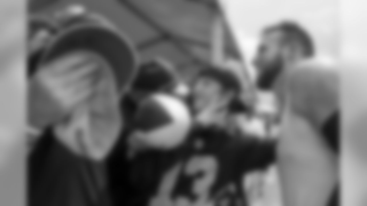 Gallery_TrainingCamp_Fams_08211906