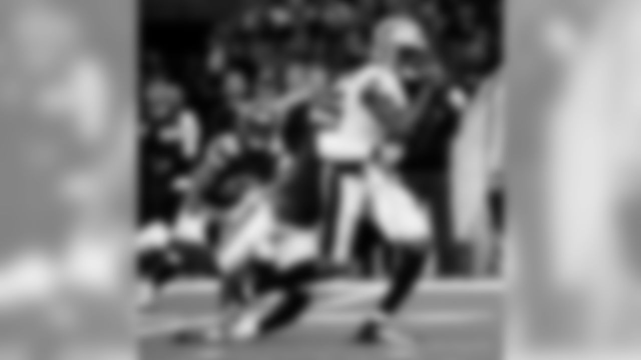 2019 Saints Pre Season
Vikings 35 Saints 24 (L)
2019 New Orleans Saints
All Images Copyright Michael C. Hebert