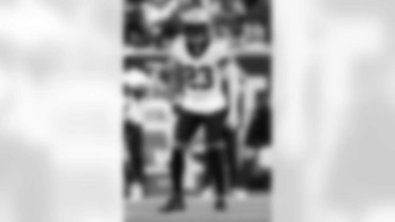 Check out the game action shots from the New Orleans Saints game against the Houston Texans in Week 6 of the 2023 NFL season.