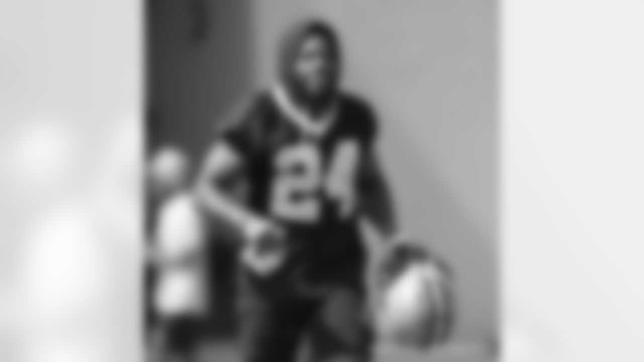 New Orleans running back Dwayne Washington participates in Day 1 of 2022 Minicamp at the Ochsner Sports Performance Center on Tuesday, June 14, 2022.