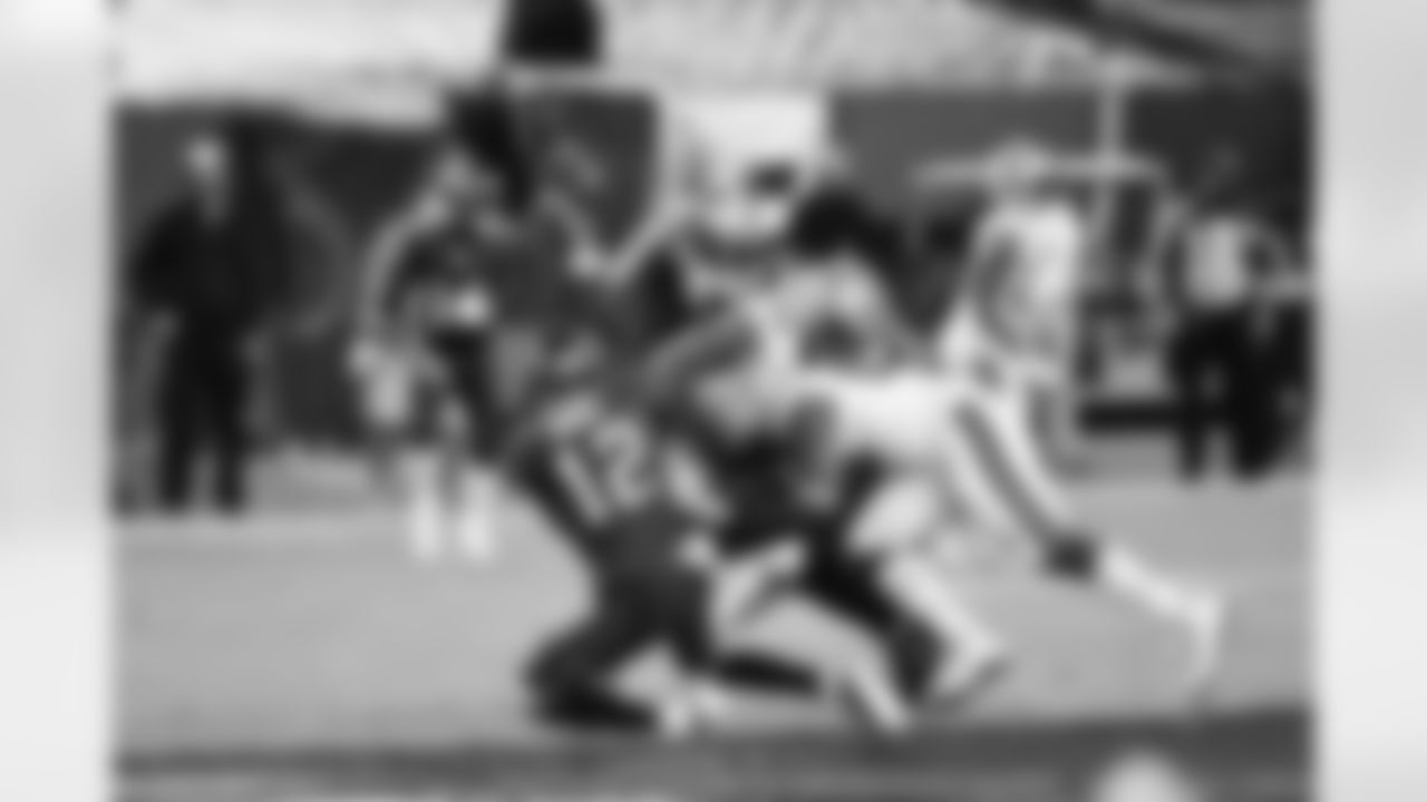 Game action photos from the New Orleans Saints at division rival Tampa Bay Buccaneers in Week 9 of the 2020 NFL season.