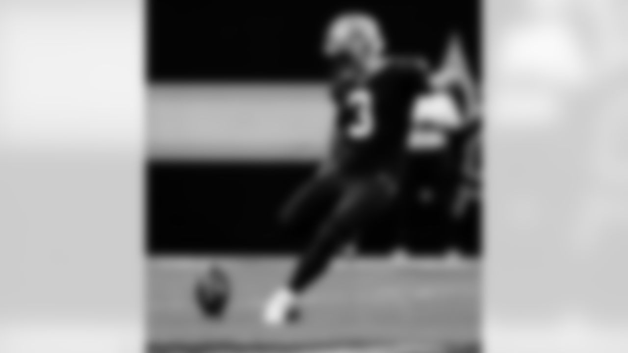 Game action photos from the New Orleans Saints vs. Los Angeles Chargers matchup in Week 5 of the 2020 NFL season.