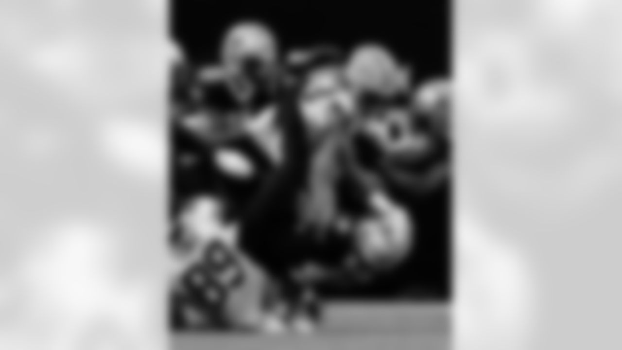 Game action photos from the New Orleans Saints vs. Green Bay Packers matchup in Week 3 of the 2020 NFL season.