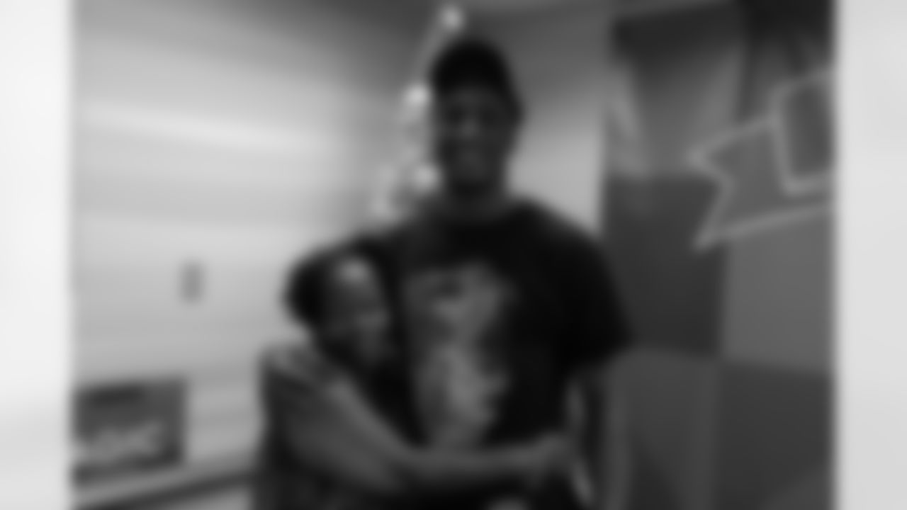 New Orleans Saints wide receiver Michael Thomas's held an event Thursday, December 9, 2022, with Pay Away Layaway in which they helped 15 families at the Belle Chasse Navy Exchange.