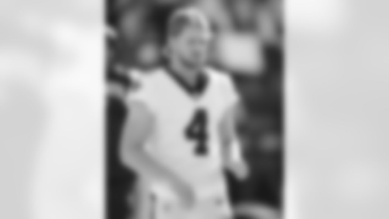 Check out the team arrivals and preparations from the New Orleans Saints ahead for their Week 12 matchup against the San Francisco 49ers.