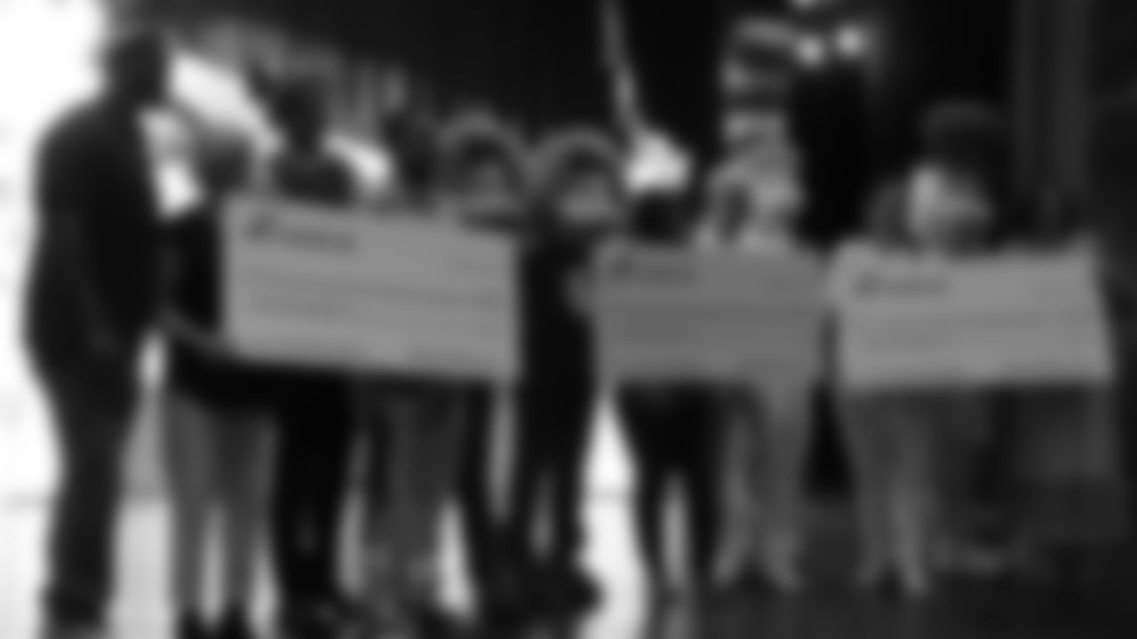 gallery-watson-carnival-2560x1440-04