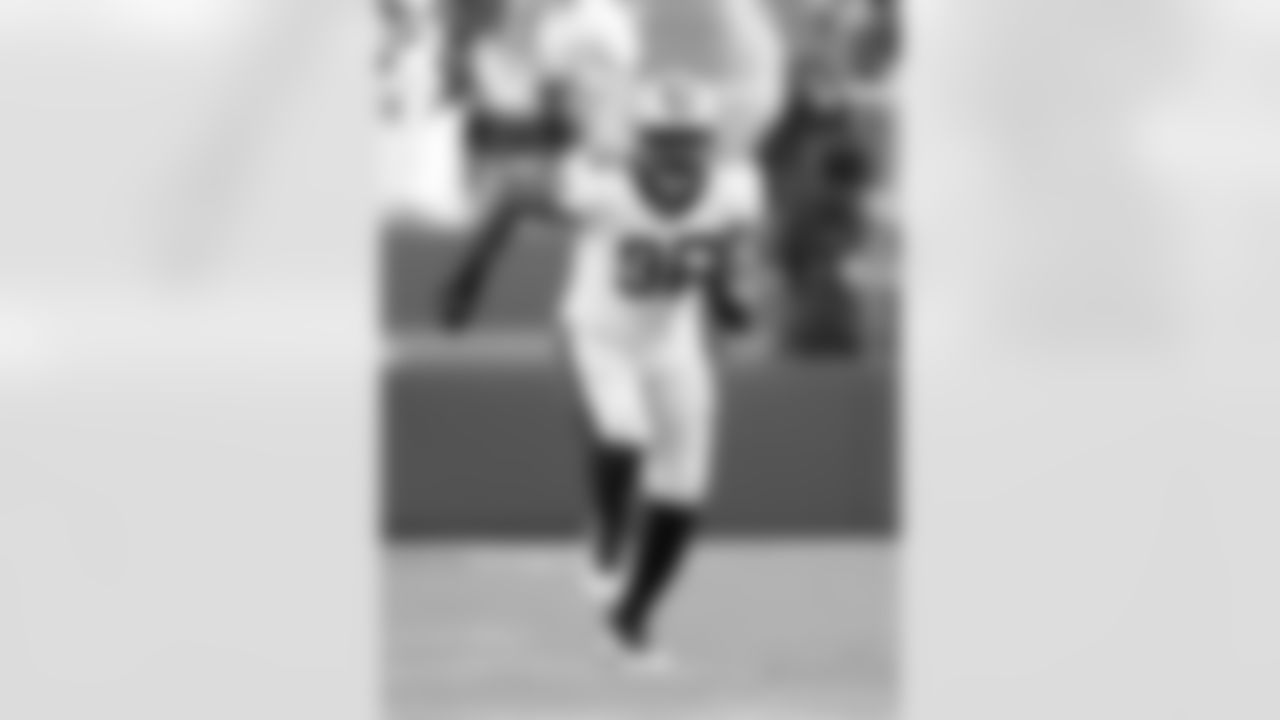 Check out the team arrivals and preparations from the New Orleans Saints ahead for their Week 12 matchup against the San Francisco 49ers.