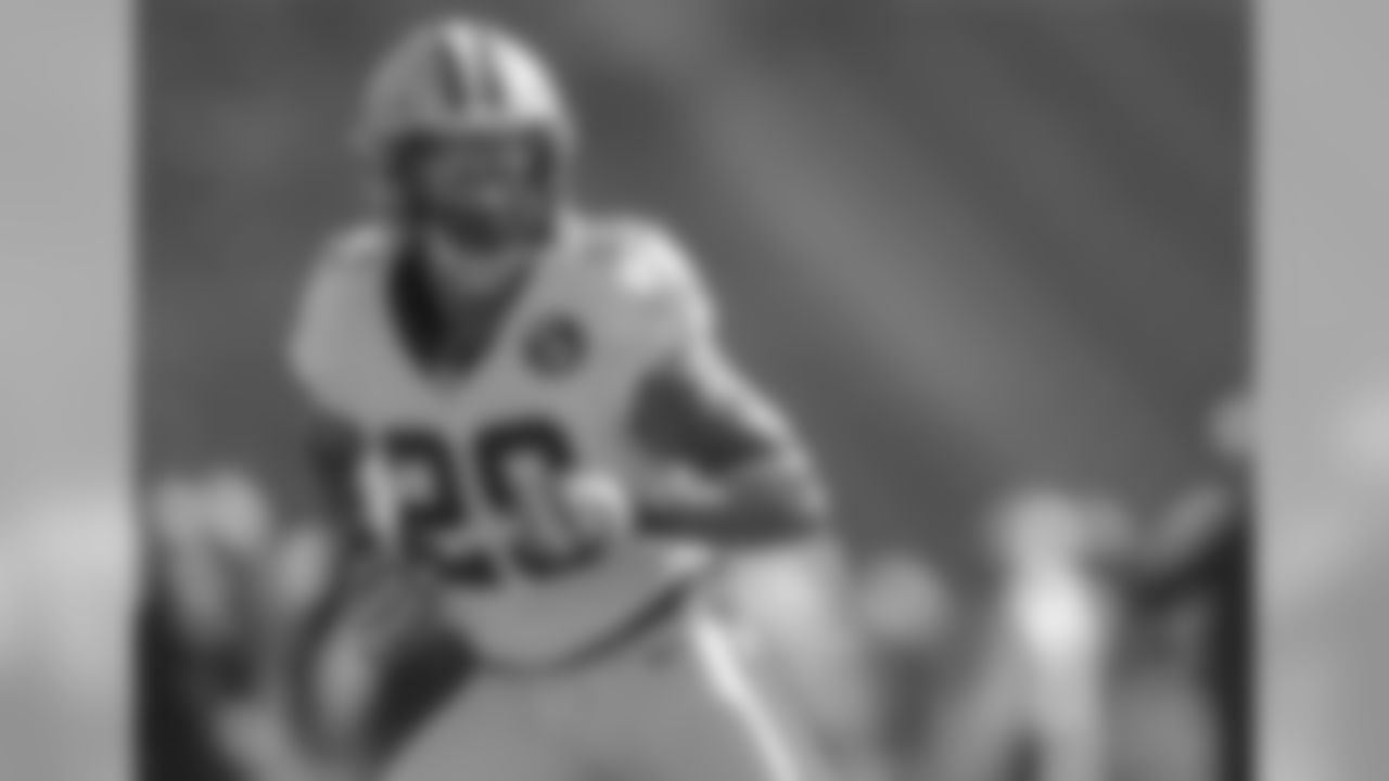 Gallery-saints-chargers-psgame3-2560x1440-0811