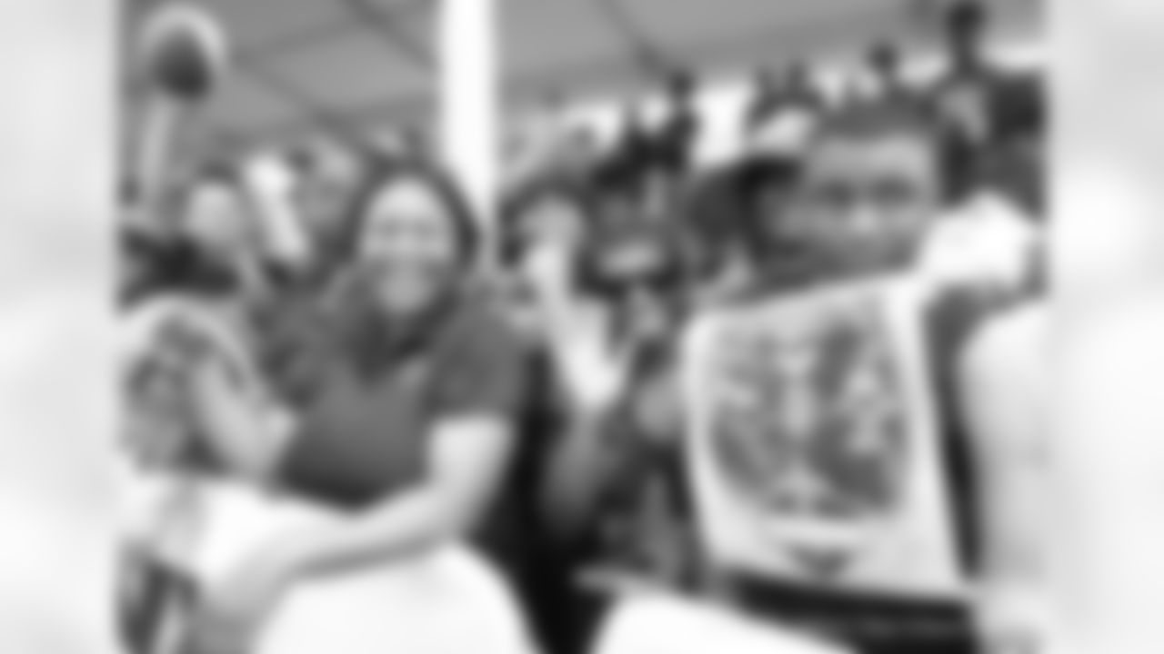 Gallery-Fans-Saints-Training-Camp-2022-073022-125