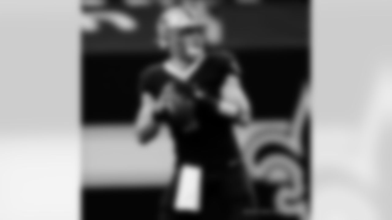 Game action photos from the New Orleans Saints vs. Atlanta Falcons matchup in Week 11 of the 2020 NFL season.