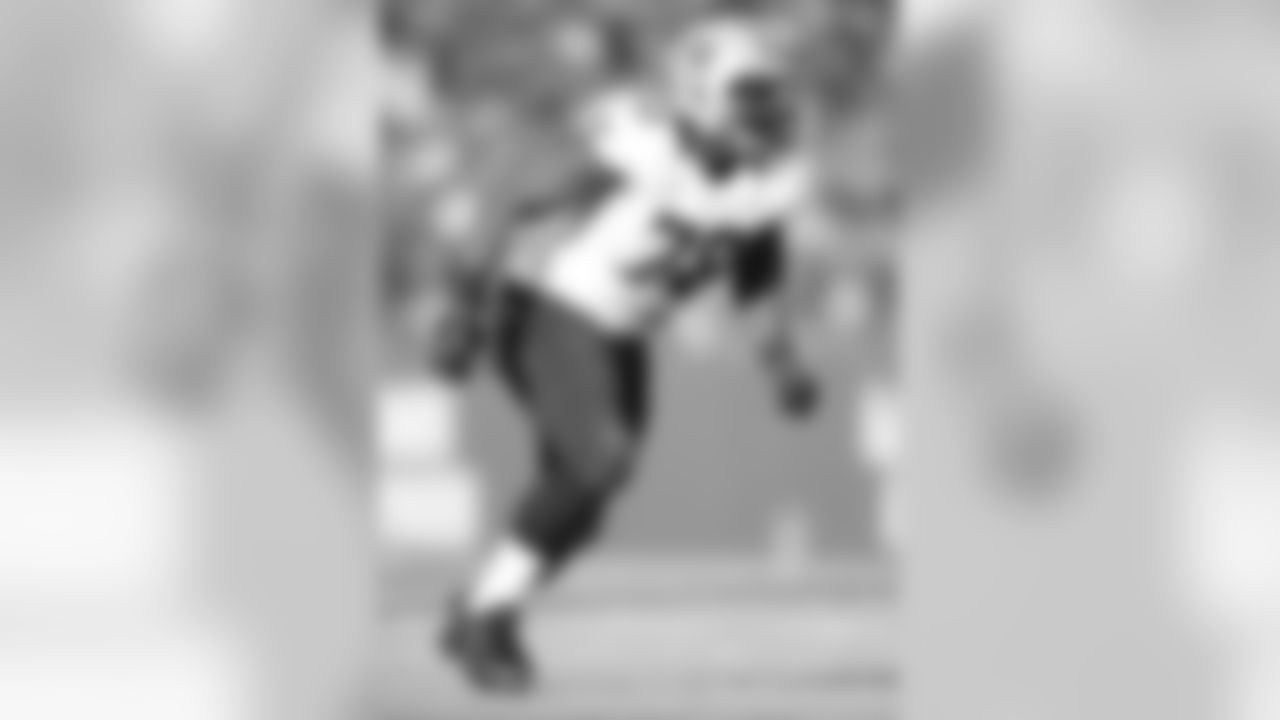 78 DE Bobby Richardson