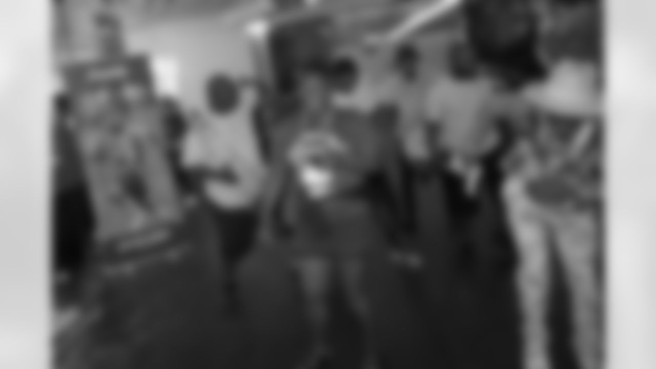 The New Orleans Saints kicked off the 2022 NFL Flag Summit with a happy hour welcome event at Club XLIV and entertainment by the Free Agents Brass Band on Wednesday, June 20.