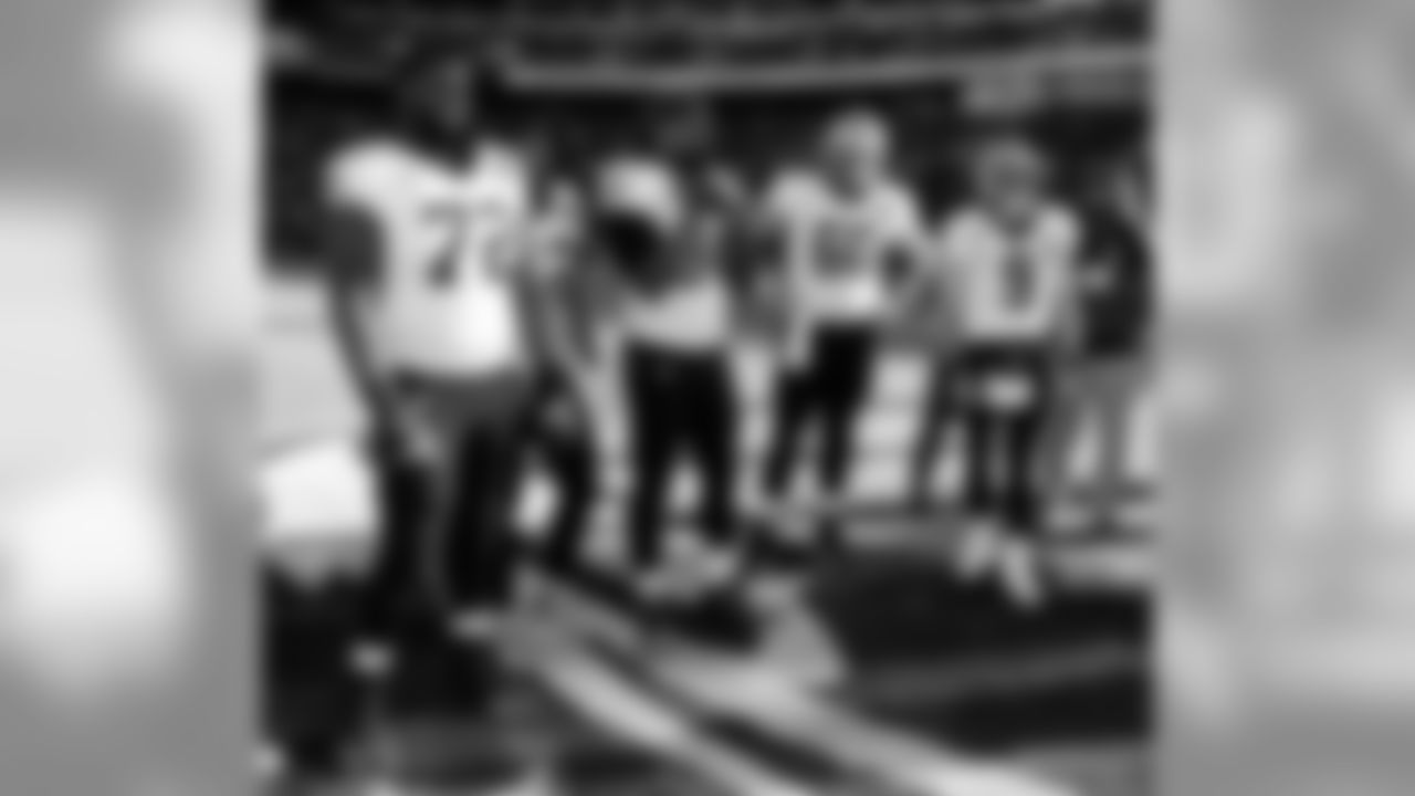 Gallery-Reg-Wk7-Saints-Ravens-Pregame-B-102118-048