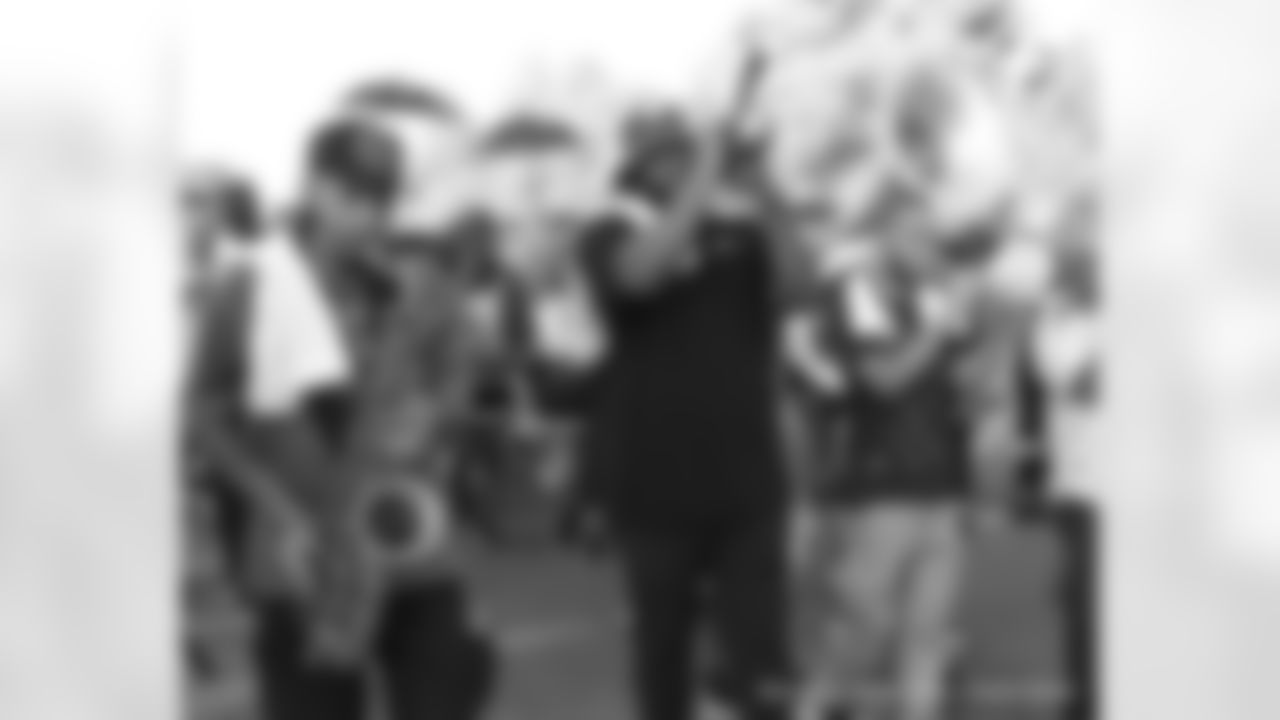 Gallery-Fans-Saints-Training-Camp-2022-073022-143