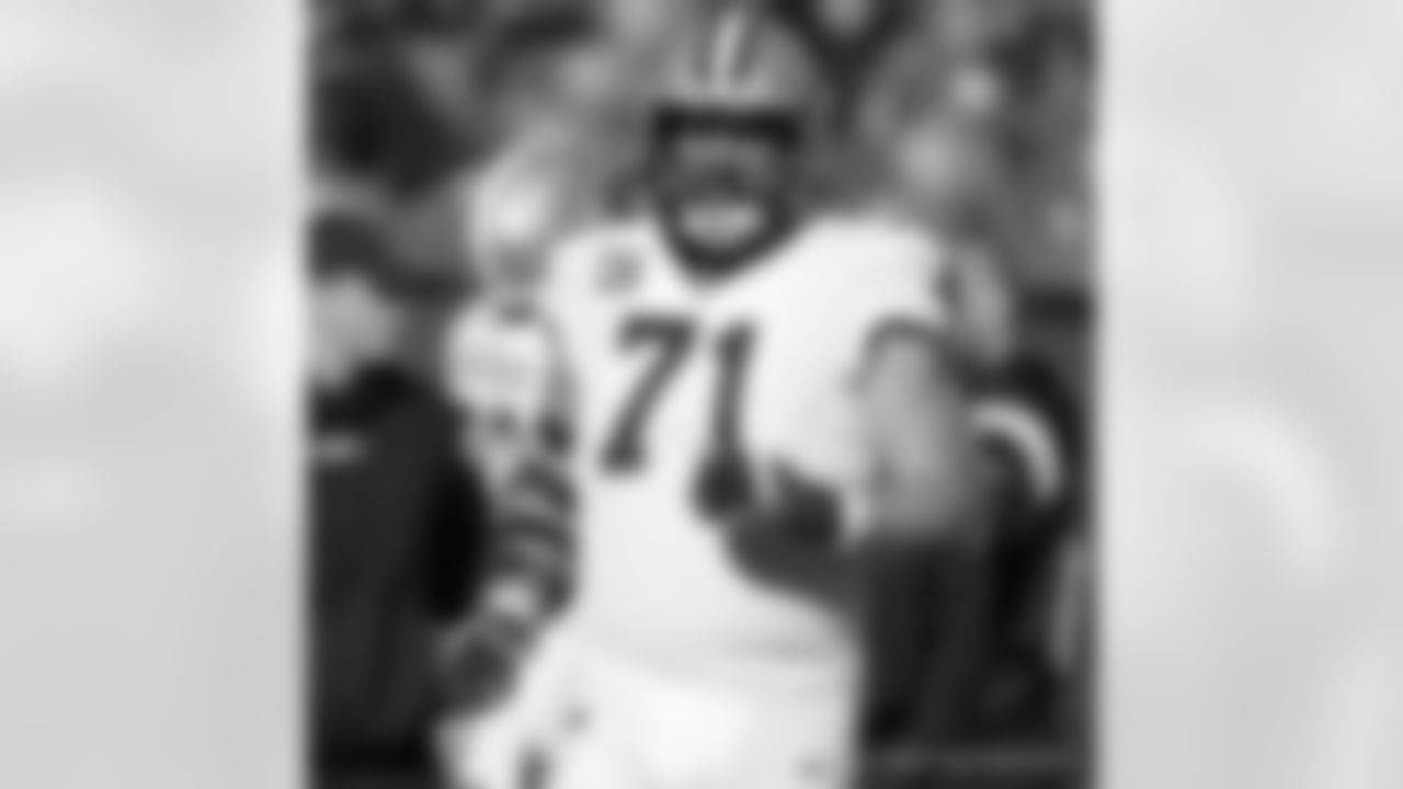 Check out the pregame warmups from the New Orleans Saints ahead of their game against the Philadelphia Eagles in Week 17 of the 2022 NFL season.