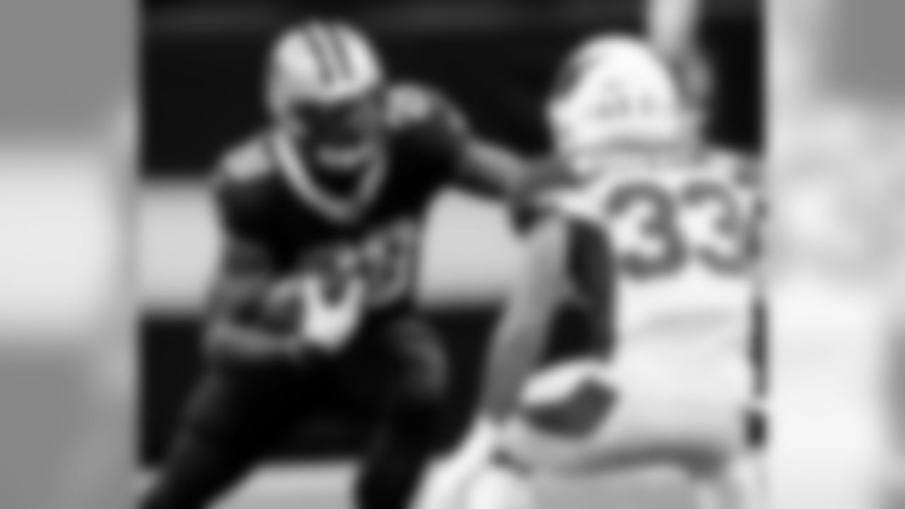 Check out photos of the on-field action between the New Orleans Saints and Arizona Cardinals in Week 8 of the 2019 NFL season.