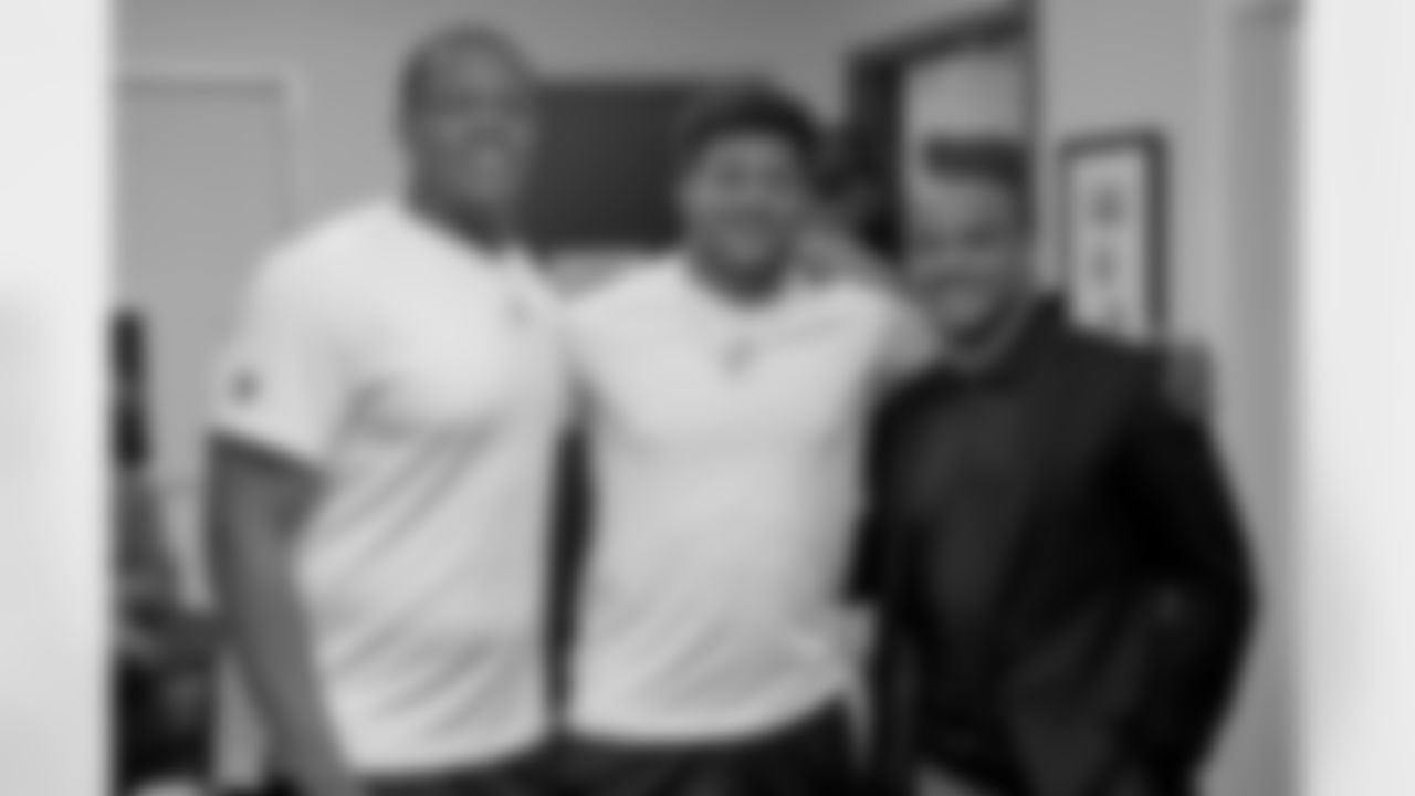 New Orleans Saints safety Tyrann Mathieu and teammates Cam Jordan, Kaden Elliss, Jordan Jackson, and D'Marco Jackson handed out Thanksgiving turkeys and additional food items with Giving Hope New Orleans on Tuesday, November 8 2022.