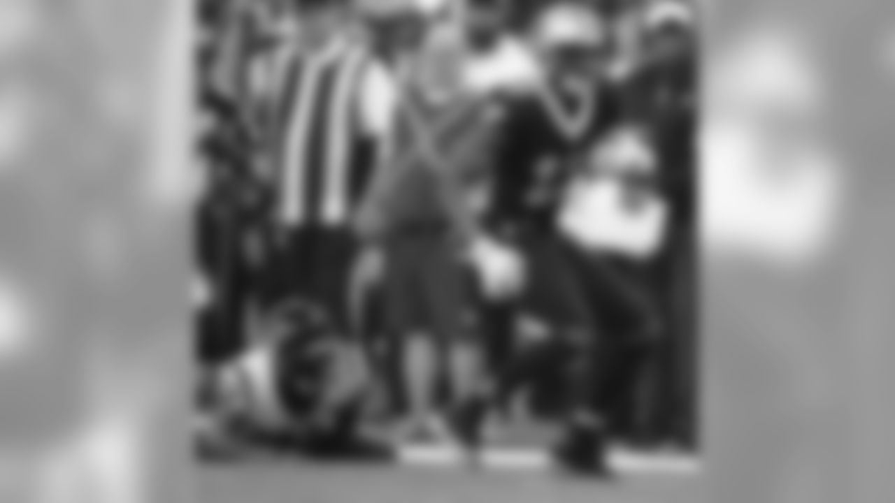 Saints 30 - Texans 28 (W) 1-0
2019 New Orleans Saints
All Images Copyright Michael C. Hebert