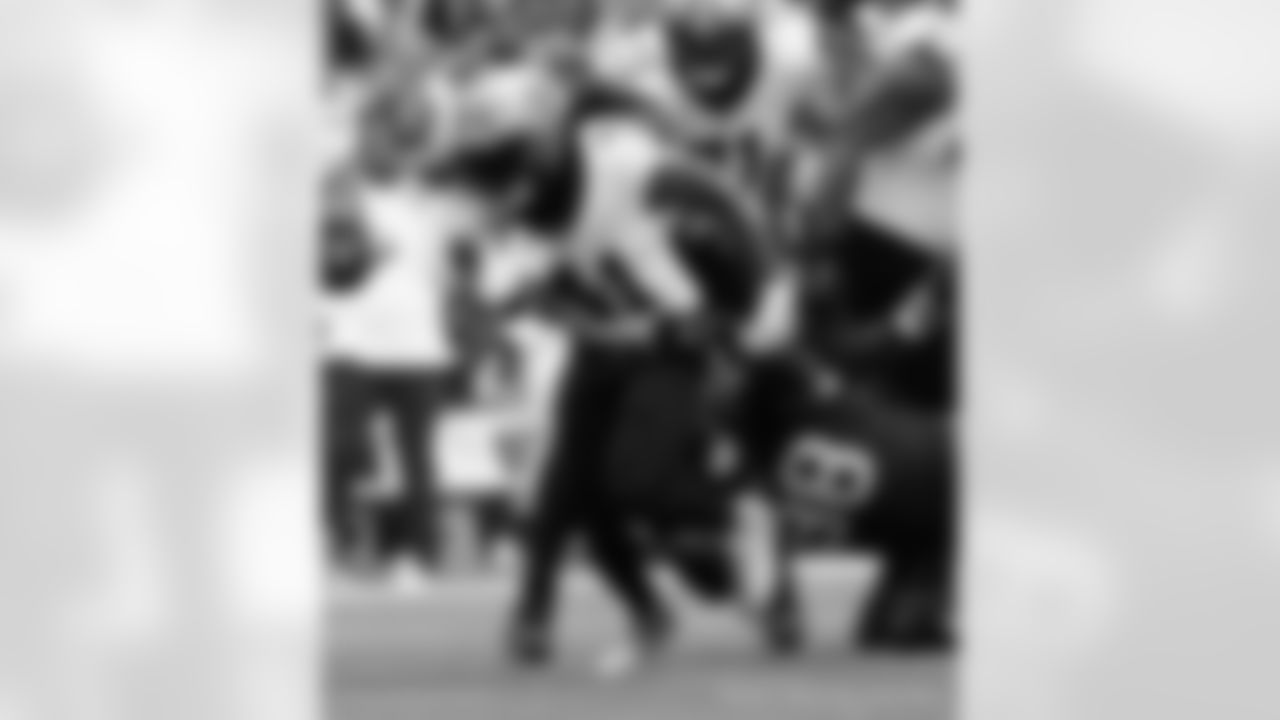 Check out the game action shots from the New Orleans Saints game against the Houston Texans in Week 6 of the 2023 NFL season.