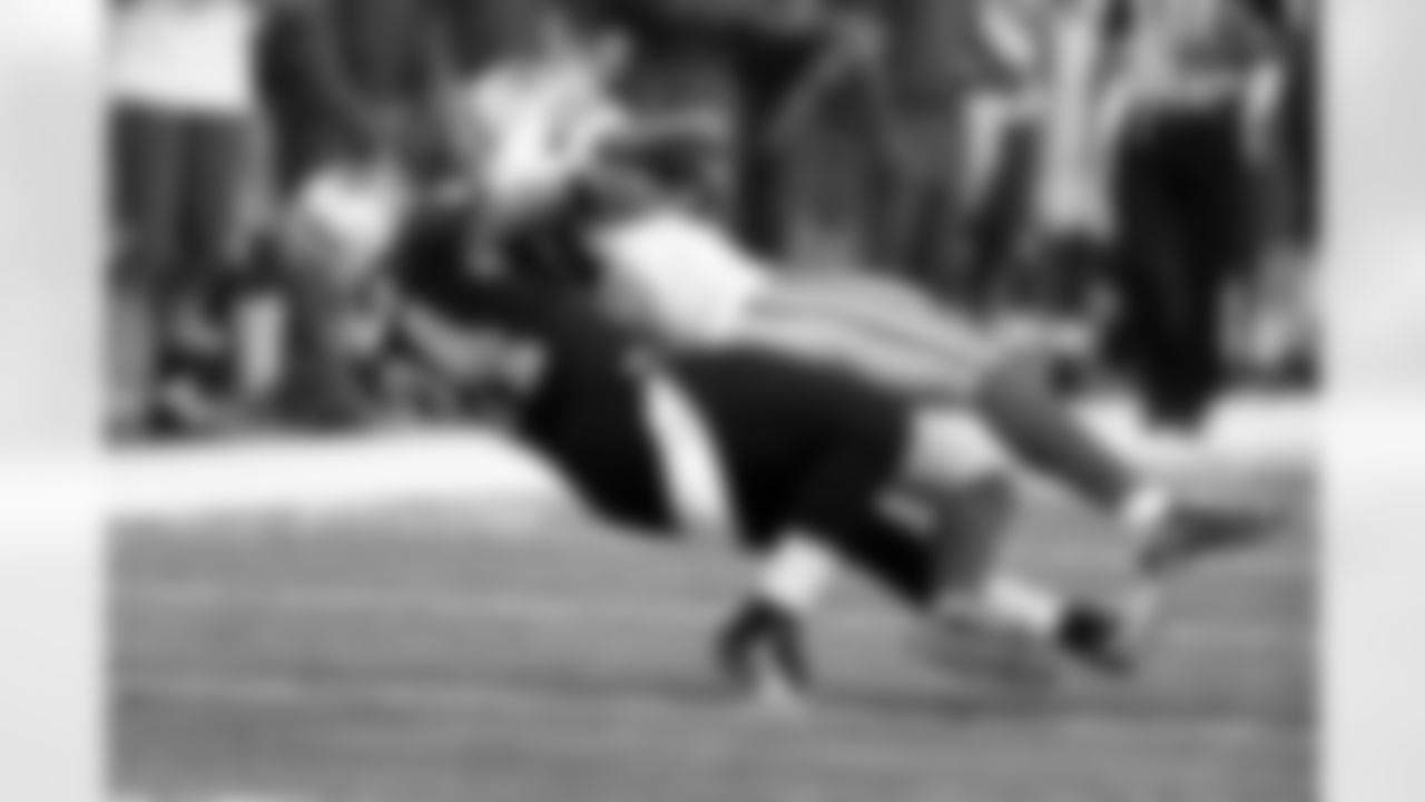 As a rookie, White recorded 32 combined tackles, three passes defensed and one interception.