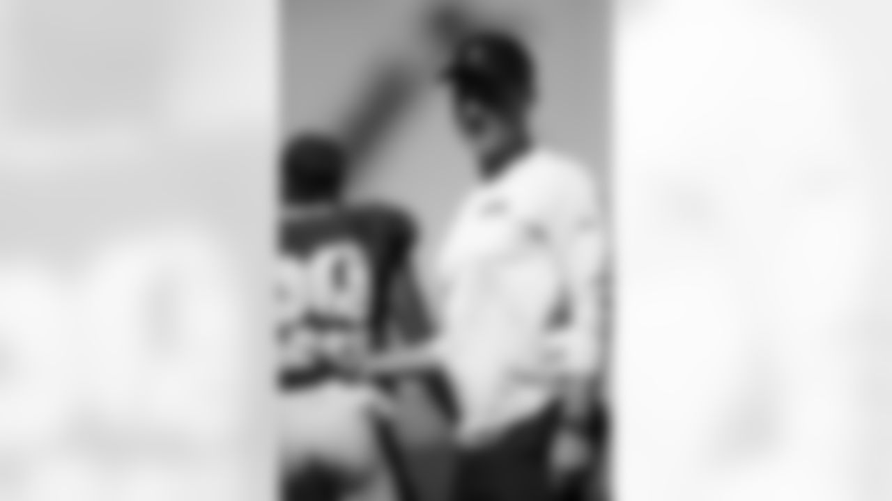 New Orleans Saints head coach Dennis Allen took the field for practice during 2022 Saints Training Camp presented by Rouses Markets on Tuesday, August 16 against the Green Bay Packers at Ray Nitschke Field in Ashwaubenon, Wisconsin ahead of their game in week 2 of the 2022 NFL Preseason.
