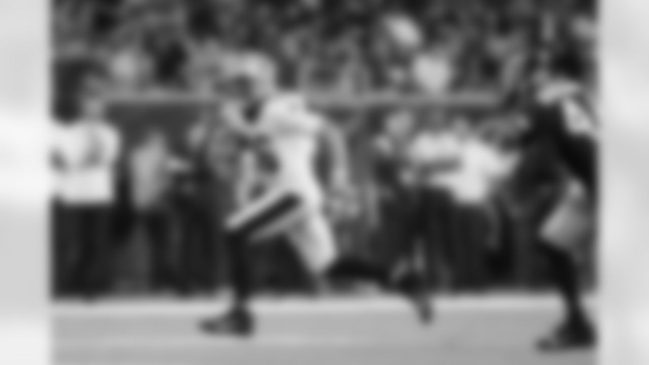 New Orleans Saints quarterback Ian Book in action during the 2022 Preseason Week 1 game against the Houston Texans.