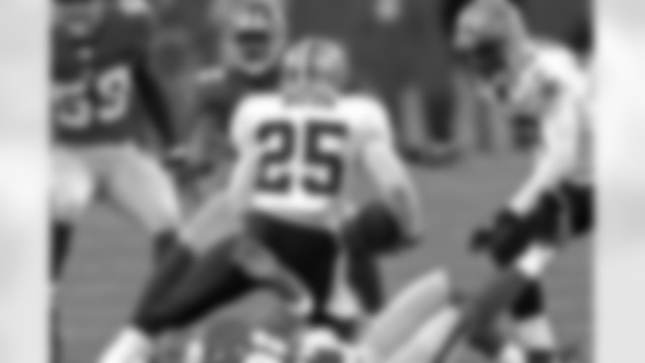 Saints vs Giants Historical Photo Gallery