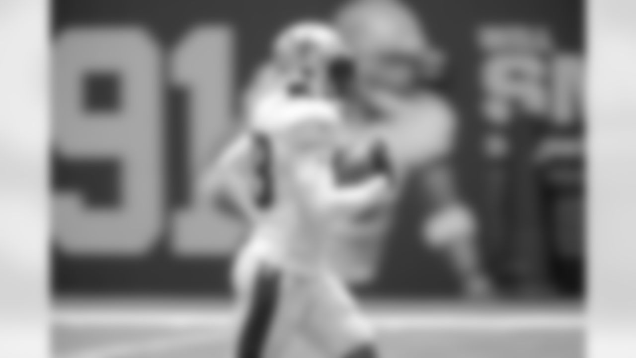The New Orleans Saints take the field on Aug. 18, 2021 for Saints Training Camp presented by SeatGeek at the Ochsner Sports Performance Center.