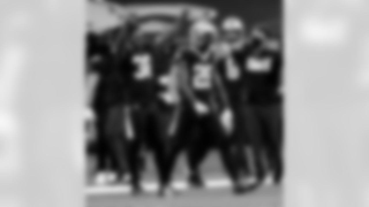 Game action photos from the New Orleans Saints vs. Los Angeles Chargers matchup in Week 5 of the 2020 NFL season.