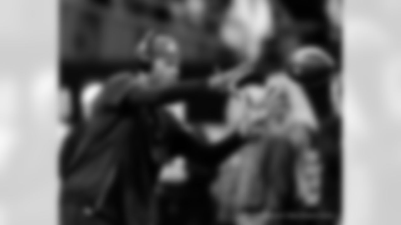Gallery-NOSLAR-WK9-110418-0075