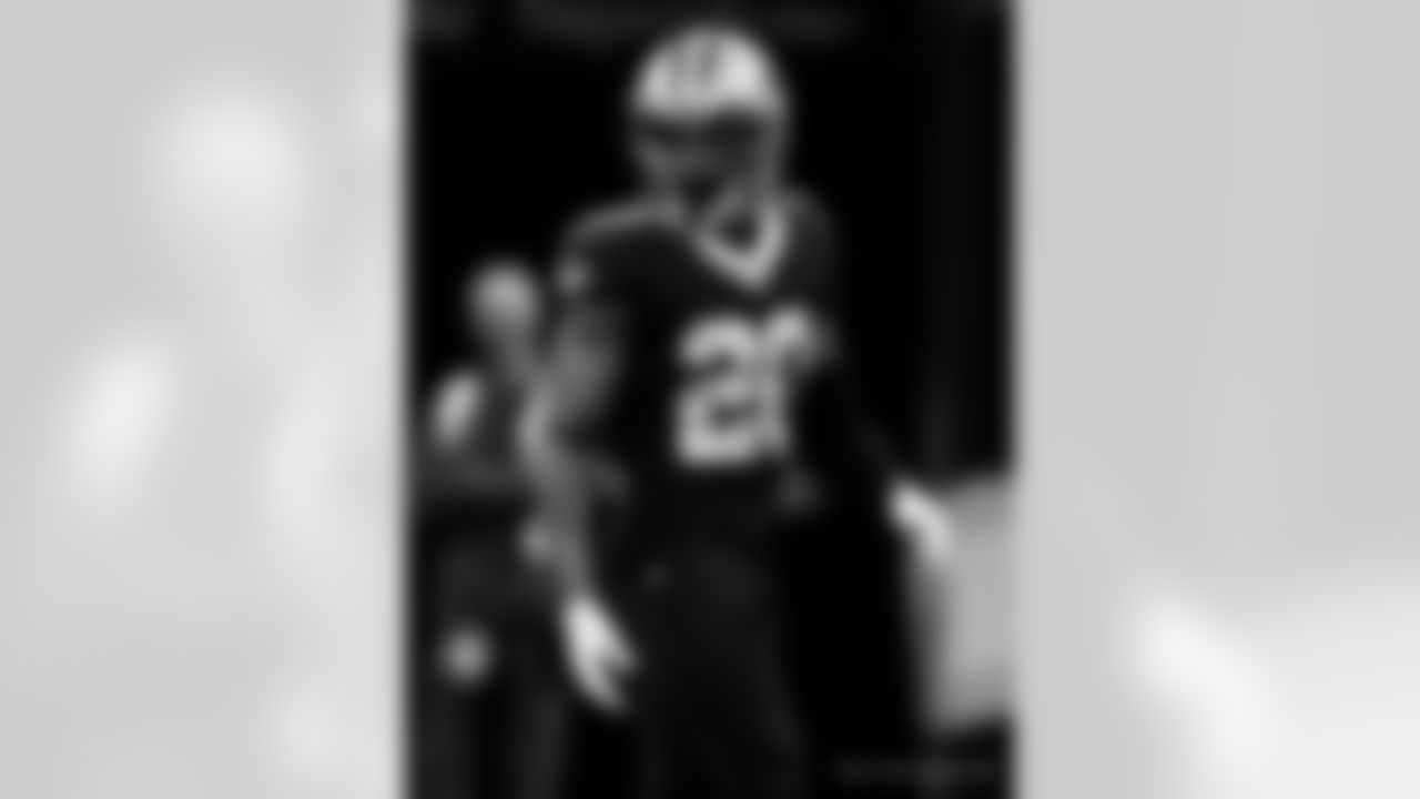 Game action photos from the New Orleans Saints vs. Kansas City Chiefs matchup in Week 15 of the 2020 NFL season.