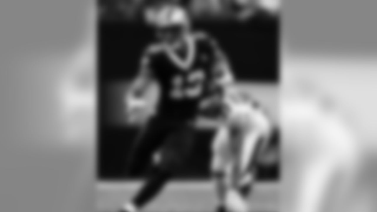 Saints 20 - Eagles 14 (W)
Divisional Game
Michael C. Hebert
