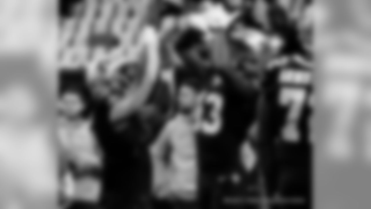 New Orleans Saints players prepare for their Week 10 matchup against the Atlanta Falcons at the Mercedes-Benz Superdome.