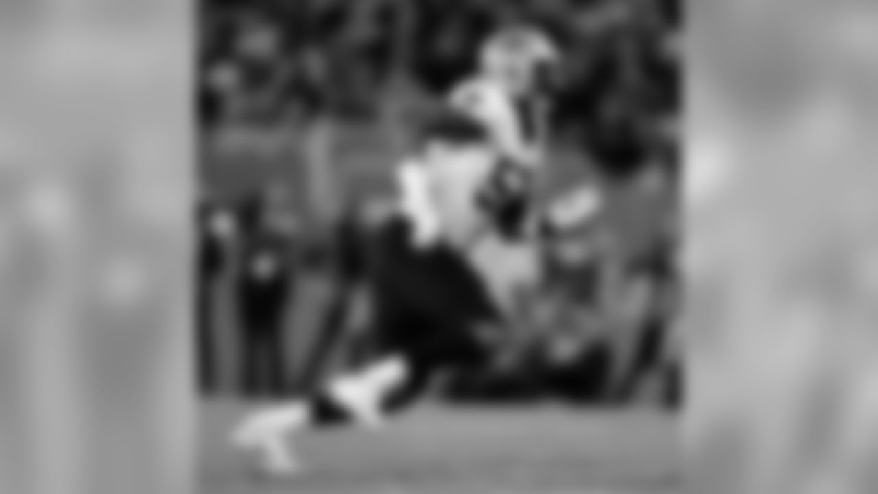 Saints 12 - Carolina 9 (W)
New Orleans Saints 2018 Season
Michael C. Hebert