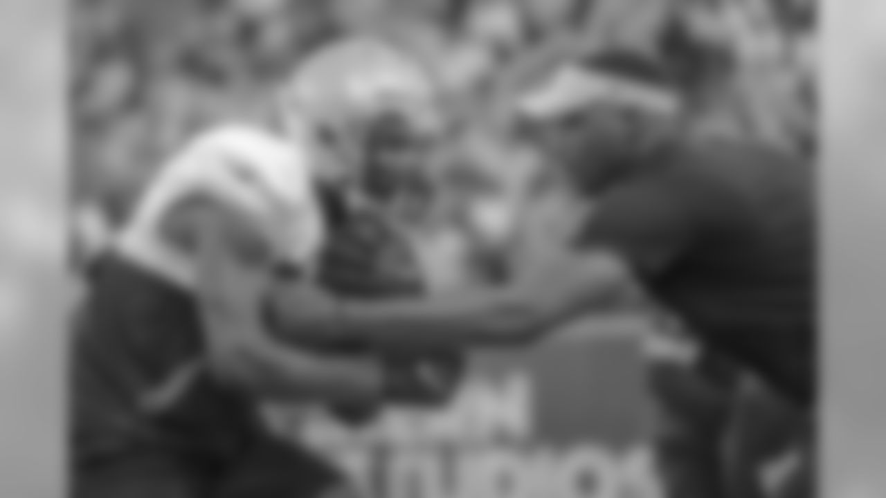 Gallery-training-camp-Tulane-2560x1440980
