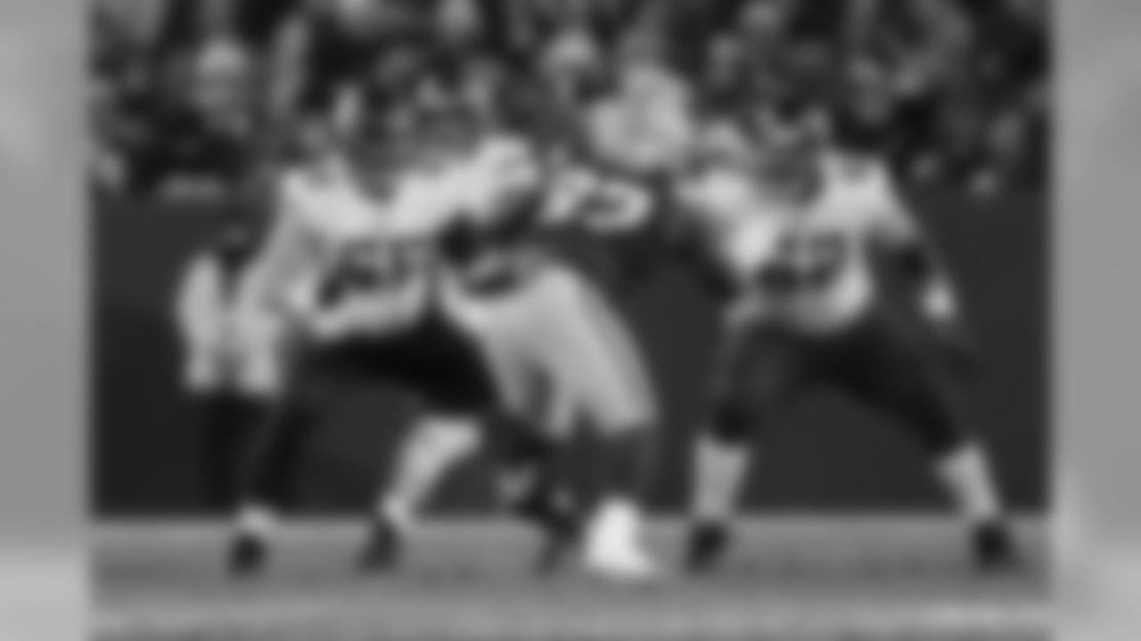 Minnesota Vikings center Pat Elflein (65) and center Nick Easton (62) block during a week 16 NFL football game against the Green Bay Packers on Saturday, Dec. 23, 2017 in Green Bay, Wis. Minnesota won 16-0. (Aaron M. Sprecher via AP)