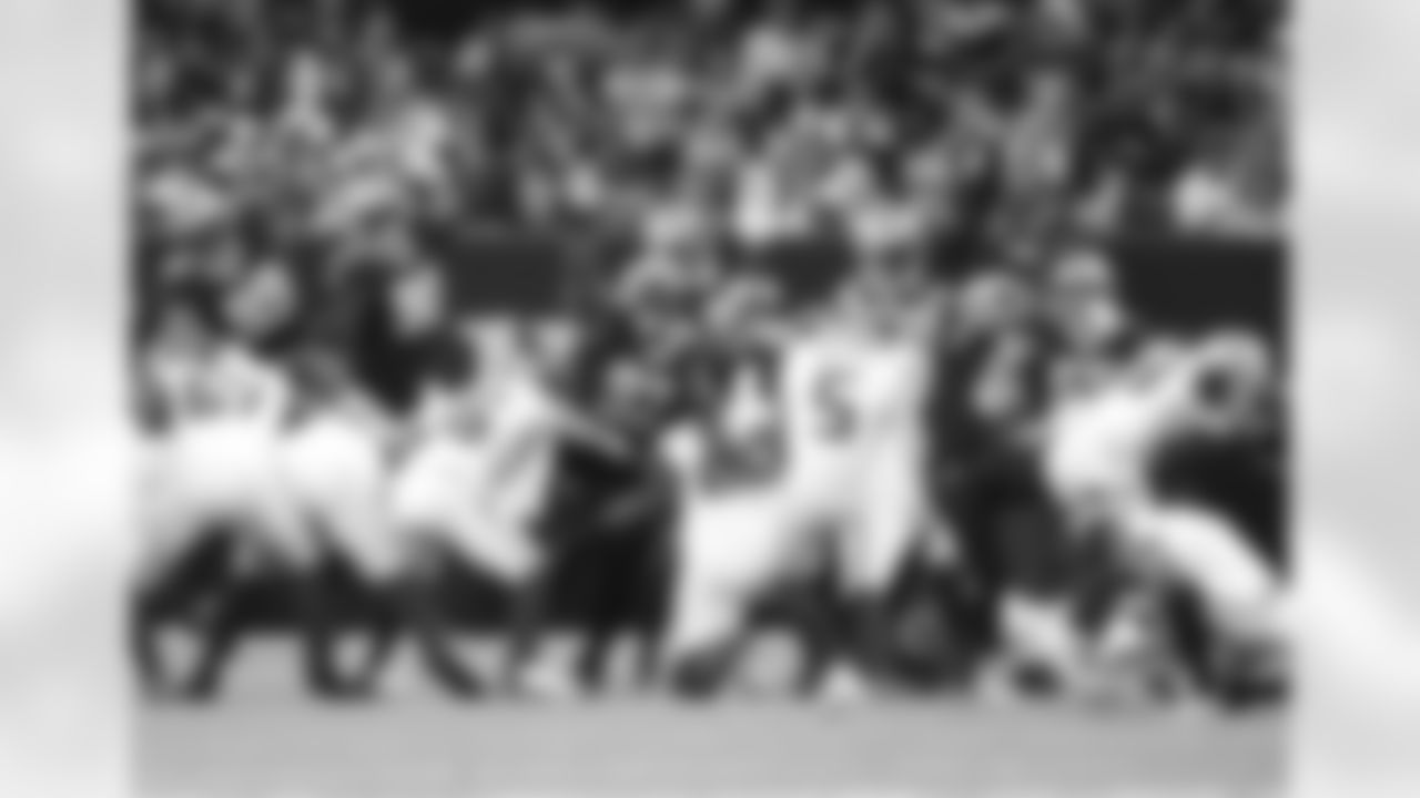 New Orleans Saints players in action during their 2022 Week 5 game against the Seattle Seahawks.