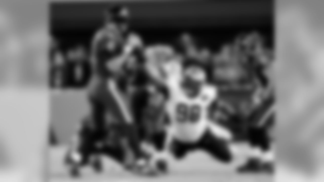 Gallery-Reg-Wk7-Saints-Ravens-Game-Action-2-102118-076