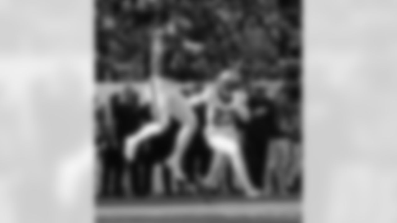 Check out the game action from the New Orleans Saints win against the Philadelphia Eagles in Week 17 of the 2022 NFL season.
