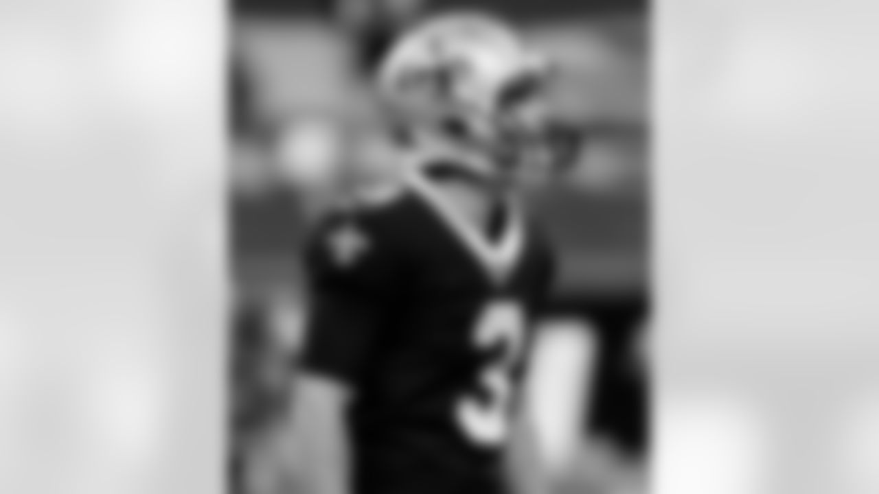 Pregame photos from the New Orleans Saints playing host to the San Francisco 49ers in Week 10 of the 2020 NFL season.