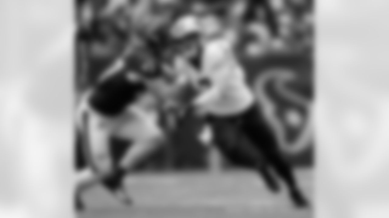 Check out the game action shots from the New Orleans Saints game against the Houston Texans in Week 6 of the 2023 NFL season.