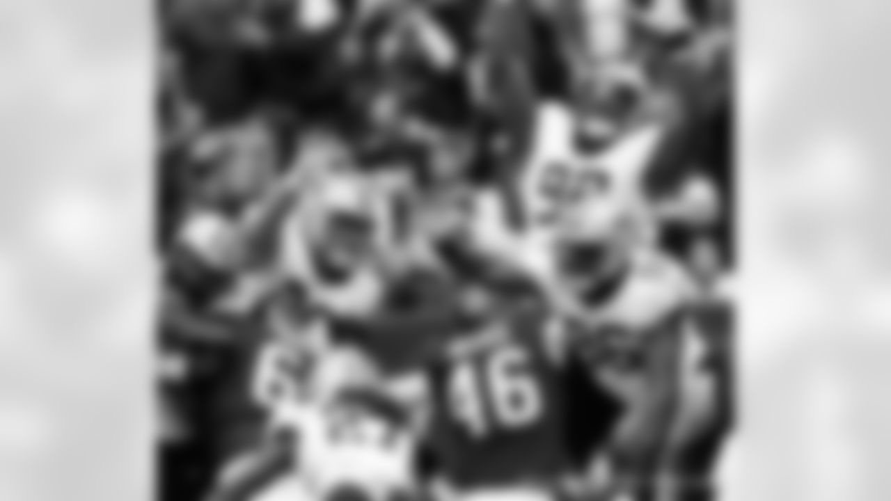 Check out the game action shots from the New Orleans Saints game against the Houston Texans in Week 6 of the 2023 NFL season.
