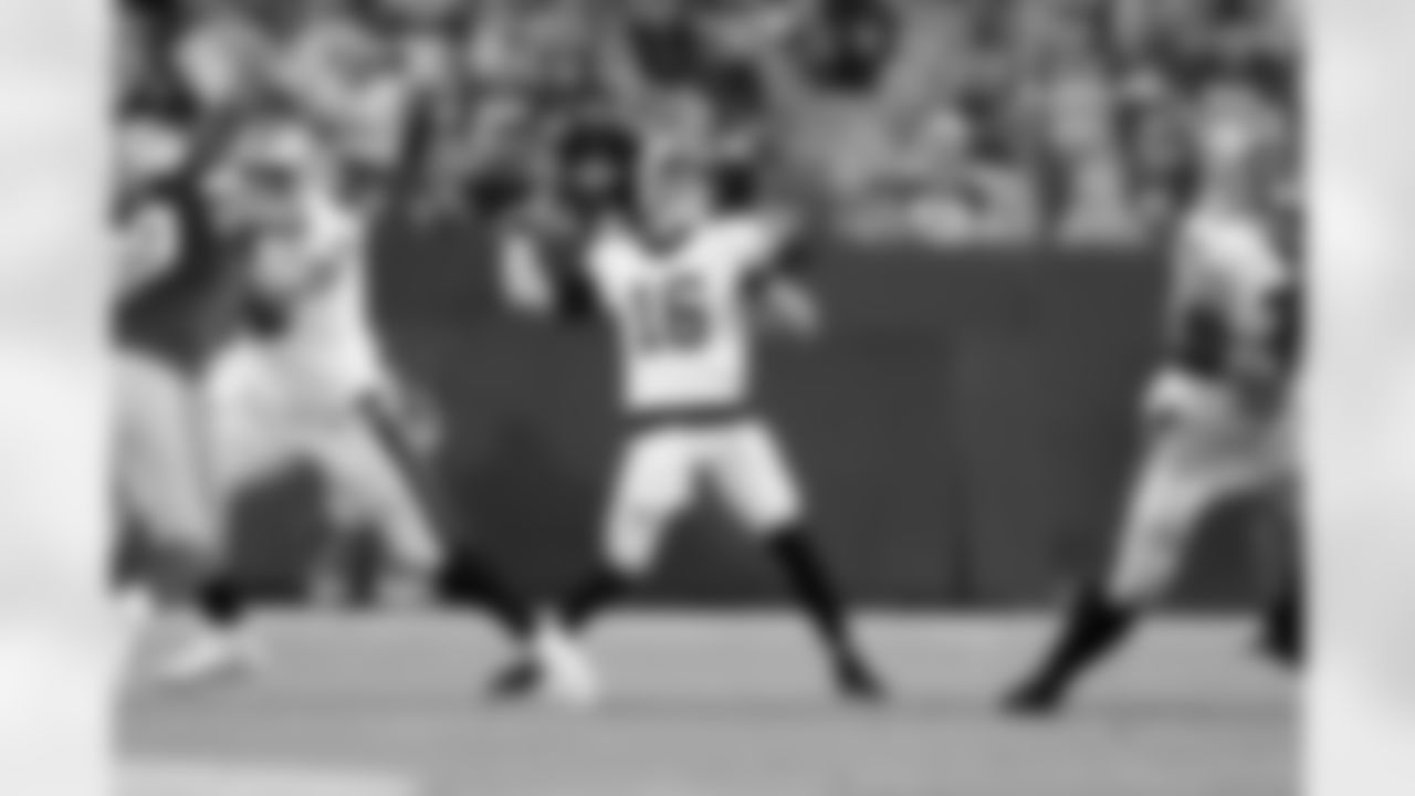 New Orleans Saints quarterback Ian Book (16) in action during their 2022 Preseason Week 2 game against the Green Bay Packers.