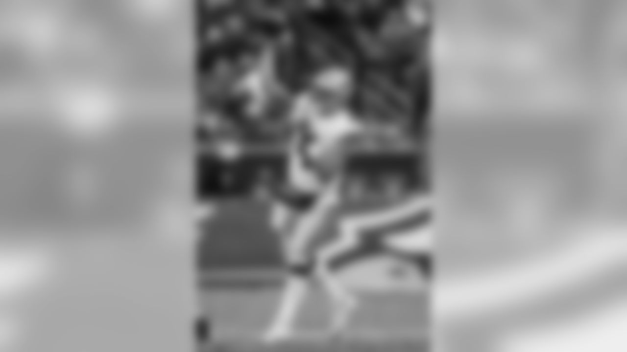Saints vs Cowboys Week 13 - Quarterback Dak Prescott