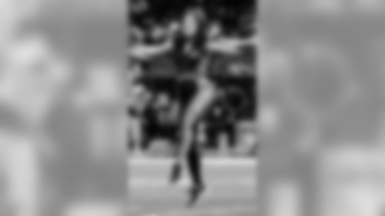 Check out photos of Saintsations member Jordyn in action during 2019 Saints NFL season.