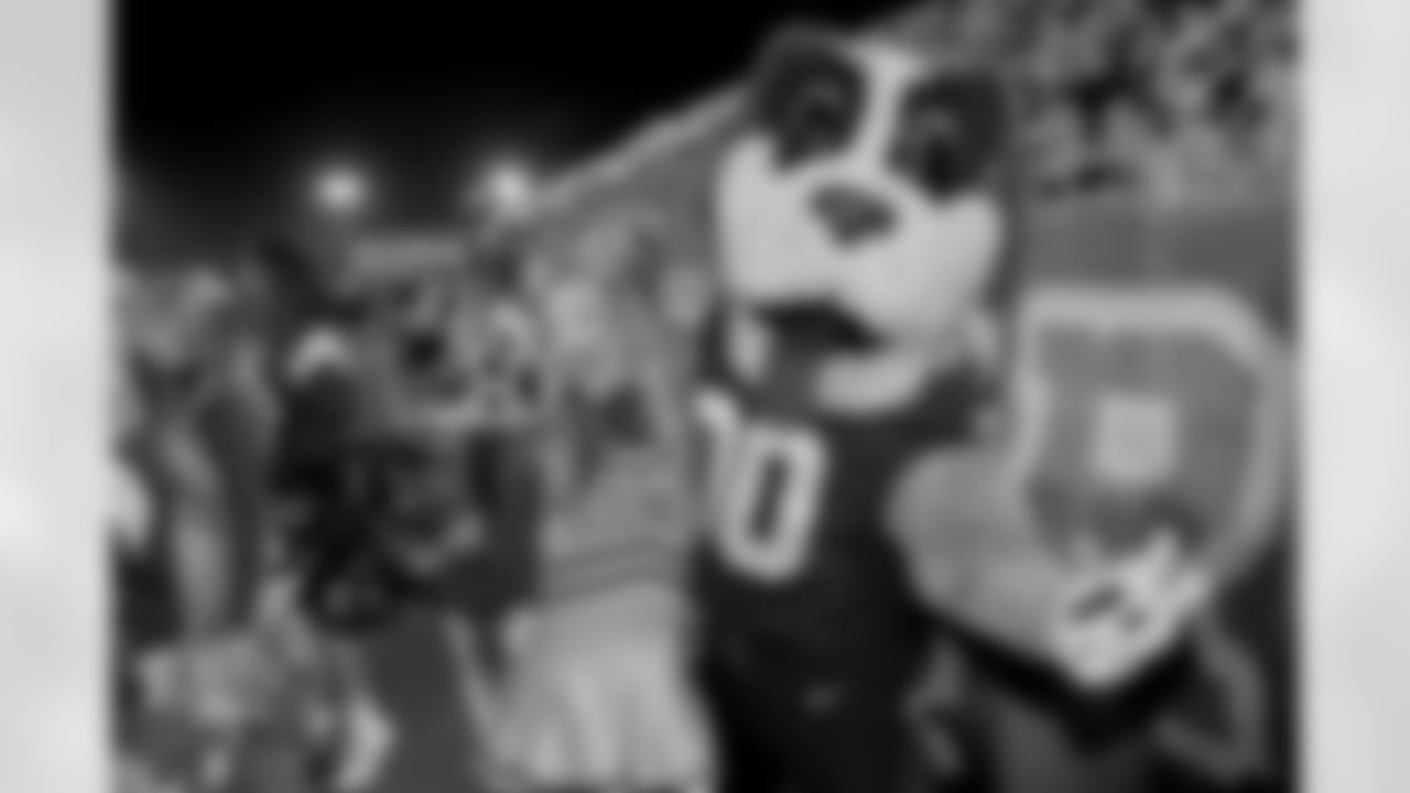 With Saints legend Tyrone Hughes and Saints mascot Gumbo in attendance, the undefeated Ocean Springs Greyhounds hosted the Pearl Pirates in an opening round Class 6A playoff game during the Sanderson Farms Mississippi High School Game of the Month on Friday, November 12, 2021. Ocean Springs went on to dominate, winning 54-28 to advance to the next round against Oak Grove next Friday
